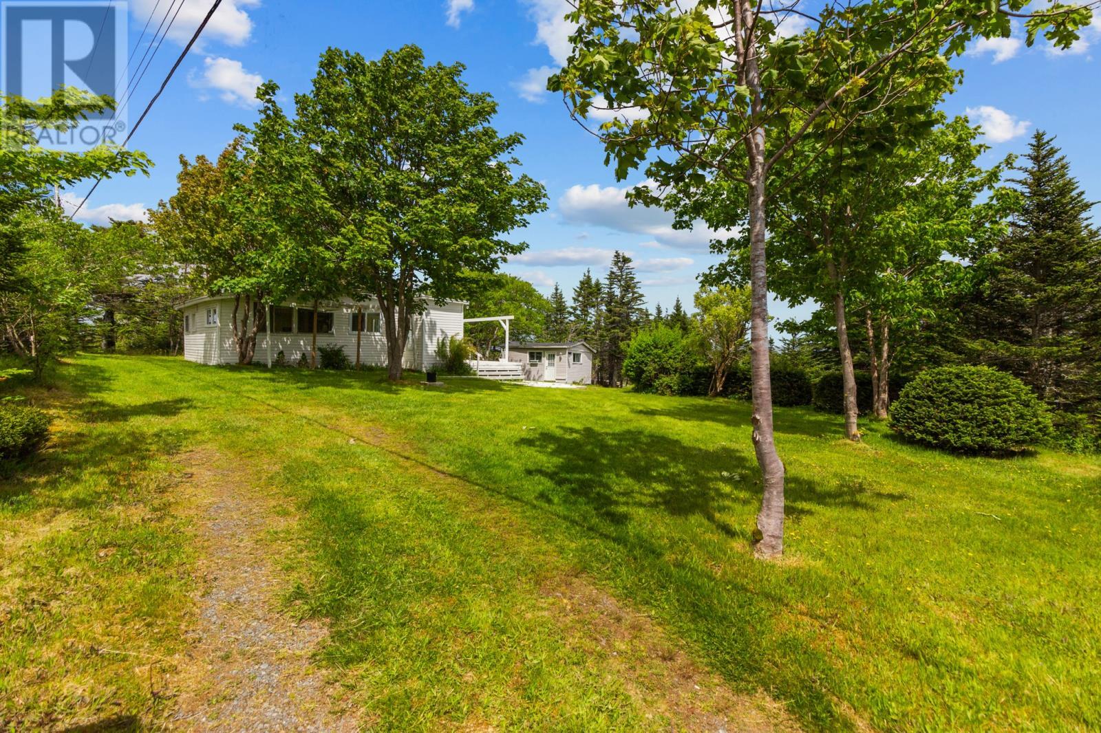 Property Photo:  204 Vineland Road  NL A0A 2R0 