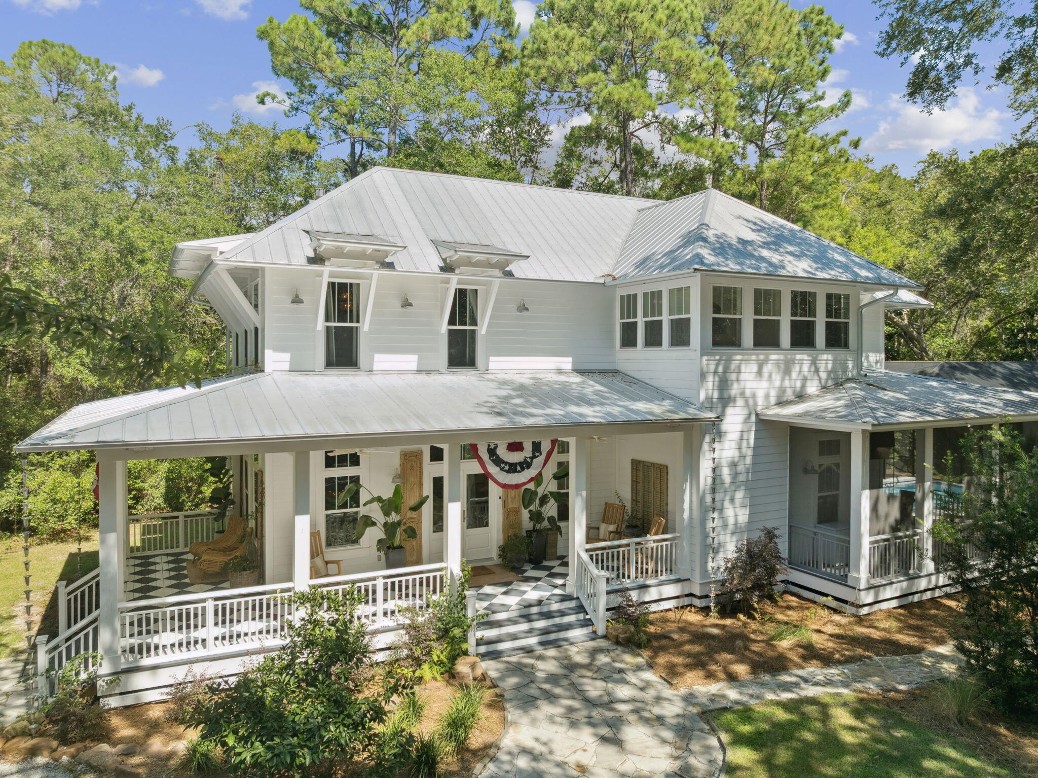 Property Photo:  207 Bay Trce  FL 32459 