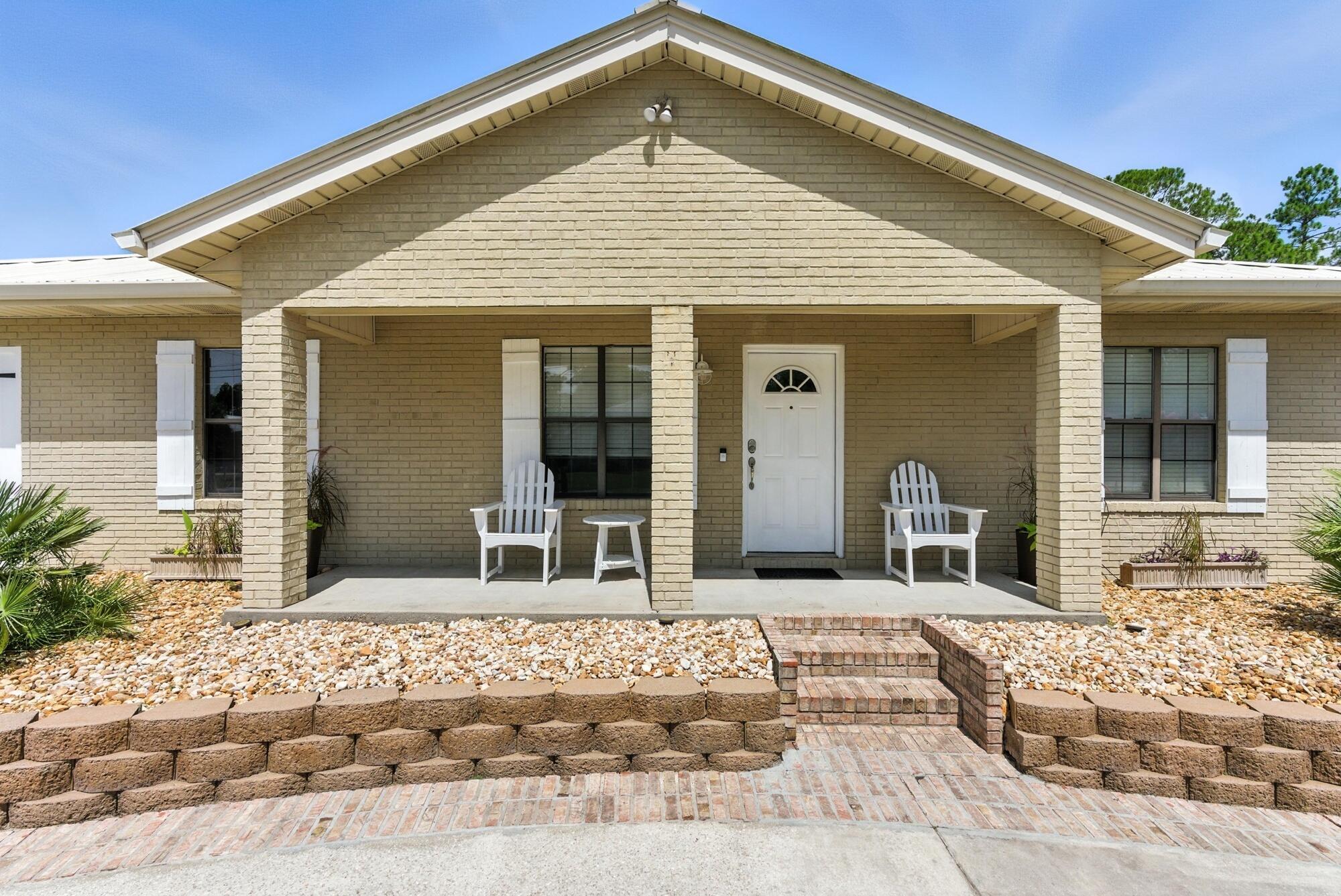 Property Photo: 505 Burnham Avenue FL 32413