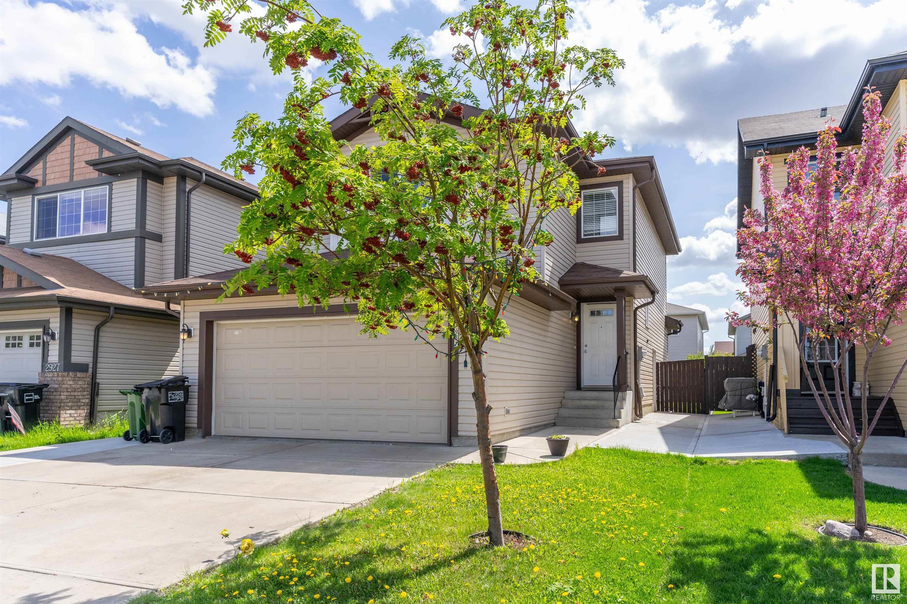 Property Photo:  2931 26 Ave NW  AB T6T 0H6 