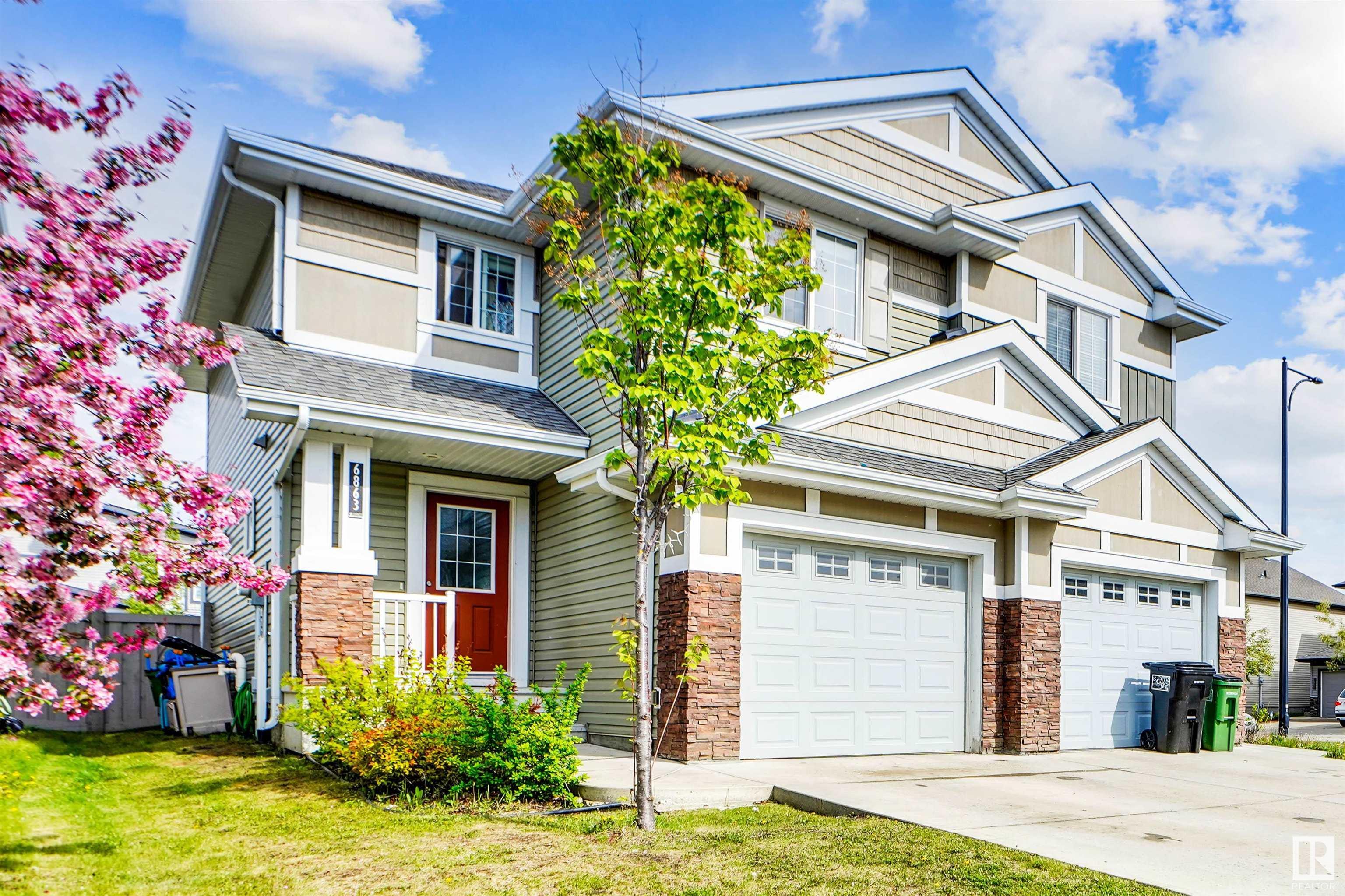 Property Photo:  6863 Cardinal Link SW  AB T6W 1Z1 