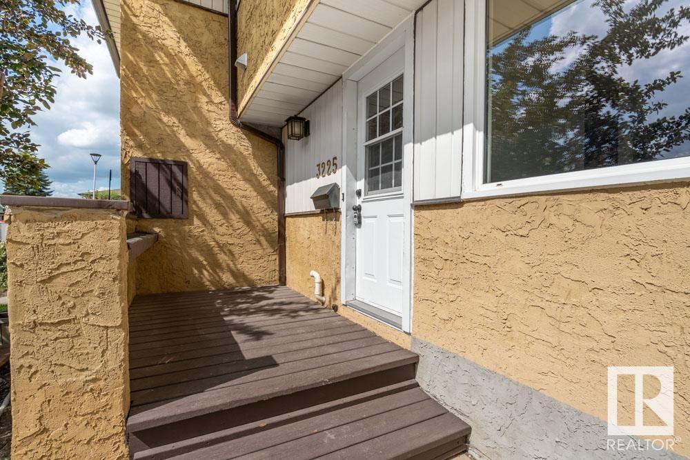 Property Photo: 3225 139 Avenue NW AB T5Y 1T2