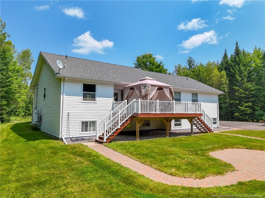 Property Photo:  75 Dexter Crescent  NB E3B 9Z3 