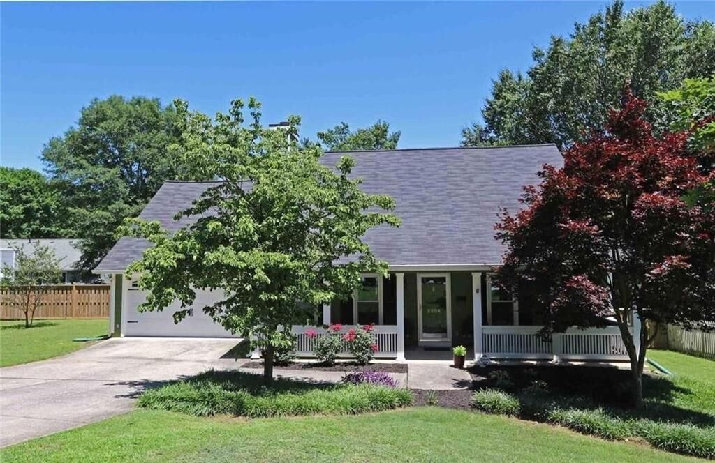 Property Photo:  2204 Toucan Court  GA 30044 