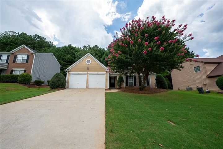 Property Photo:  3820 Oak Park Drive  GA 30024 