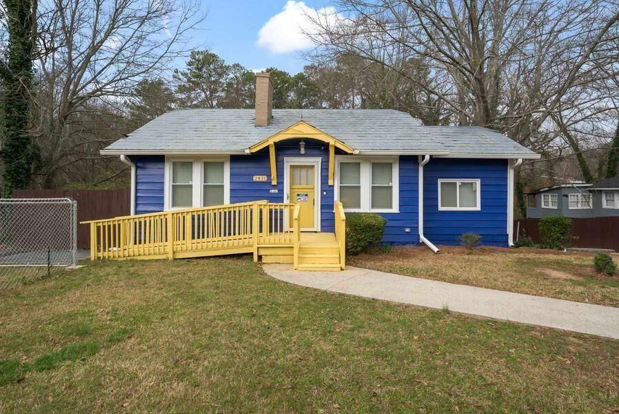 Property Photo: 2431 Fairburn Road SW GA 30331