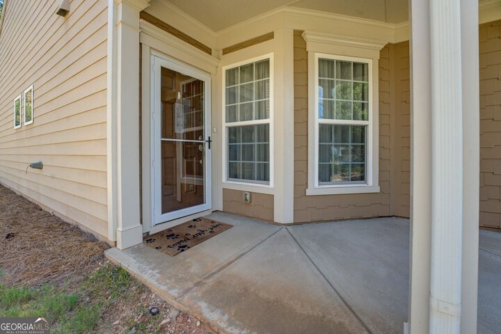 Property Photo: 1190 Branch Creek Way GA 30642