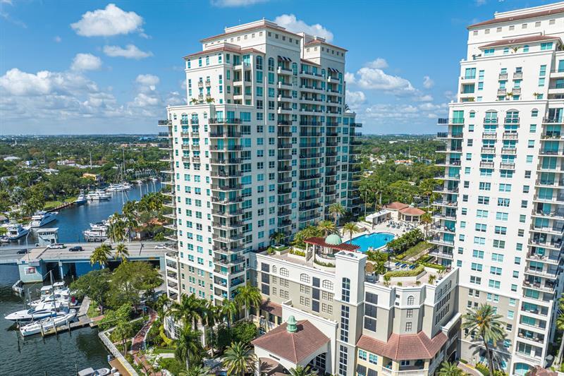 Property Photo: 600 W Las Olas Blvd 1804 FL 33312