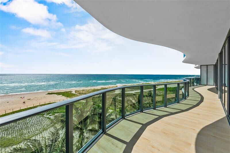 Property Photo: 900 N Ocean Blvd. 502 FL 33062