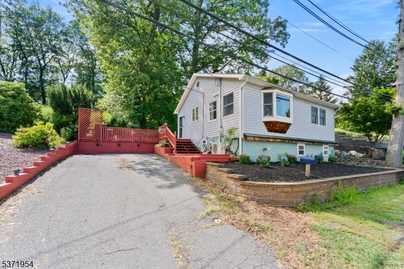 Property Photo: 82 Fox Hill Rd NJ 07834