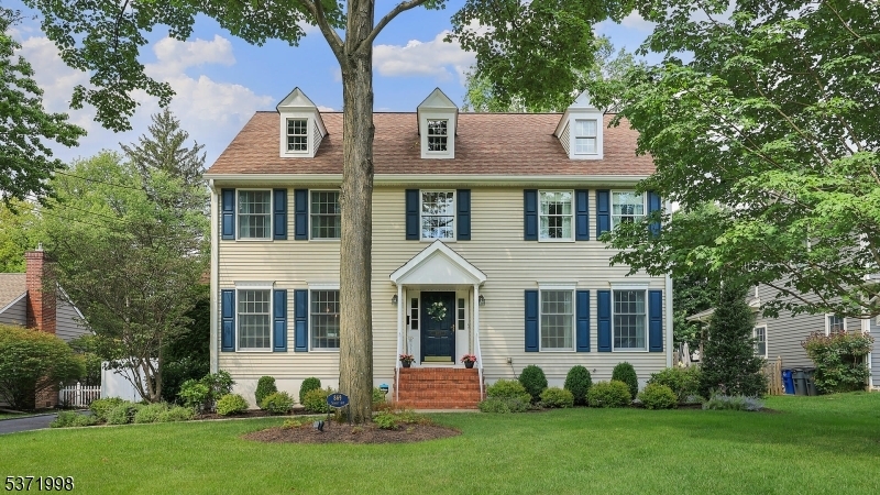 Property Photo: 869 Summit Ave NJ 07090