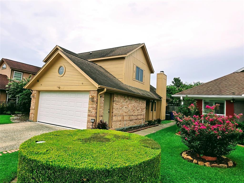 Property Photo:  1015 Green Meadow Street  TX 77706 