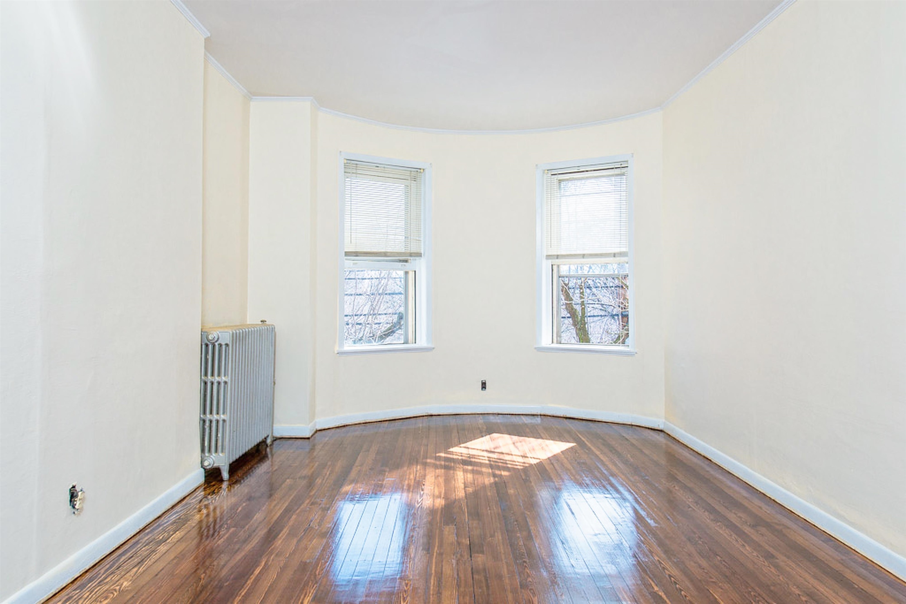Property Photo:  277 Palisade Ave 2  NJ 07307 