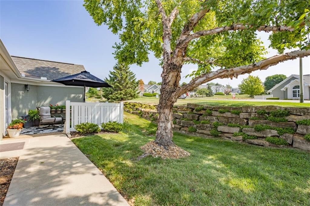 Property Photo:  23421 W 71st Terrace  KS 66227