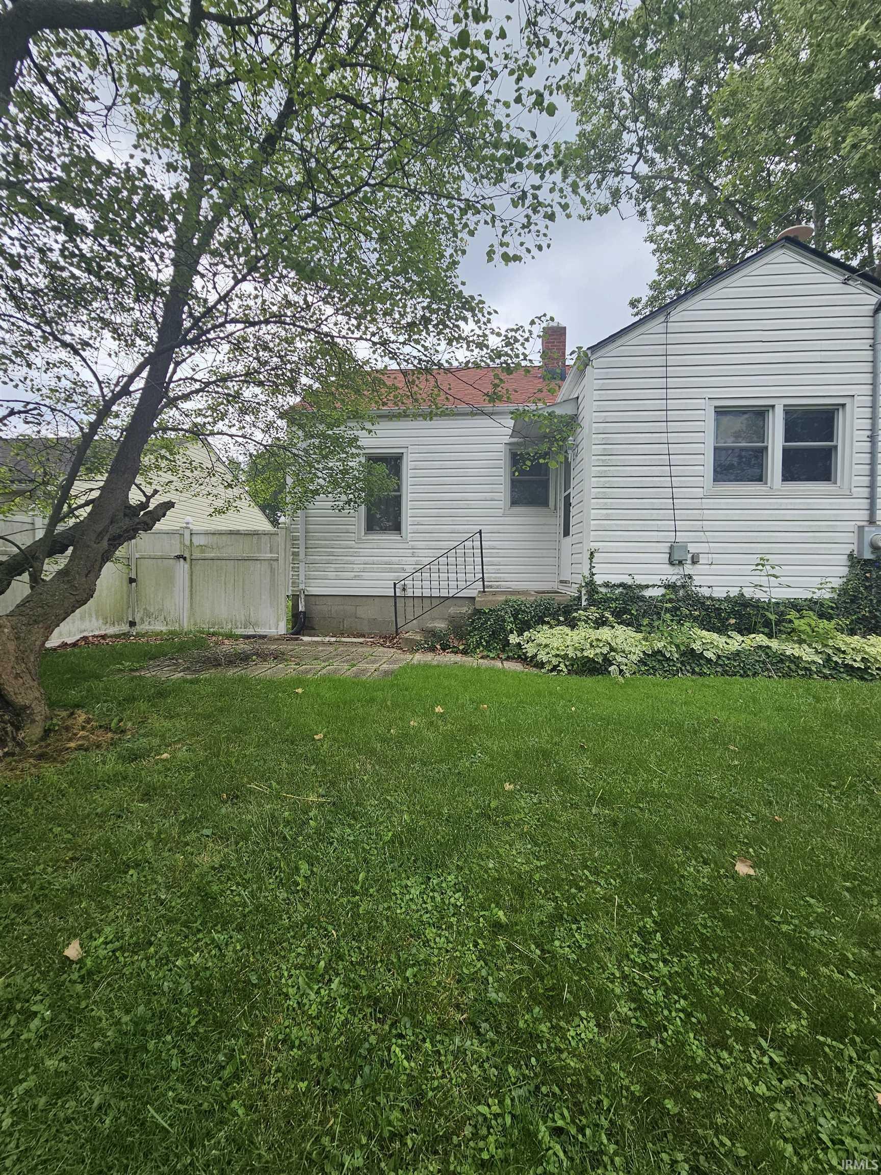 Property Photo:  2922 Sunnyside Avenue  IN 47362-2034 