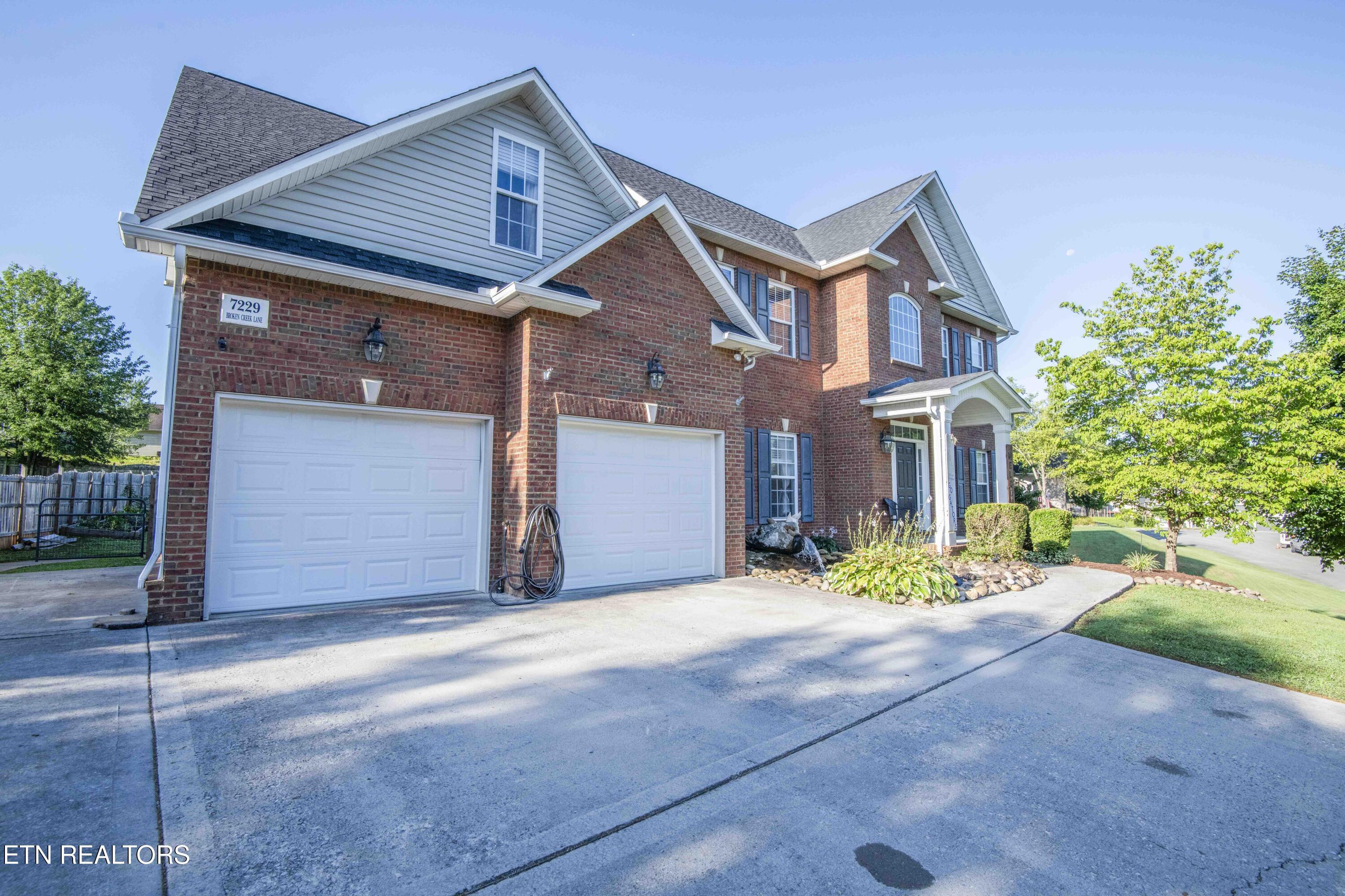 Property Photo: 7229 Broken Creek Lane TN 37920