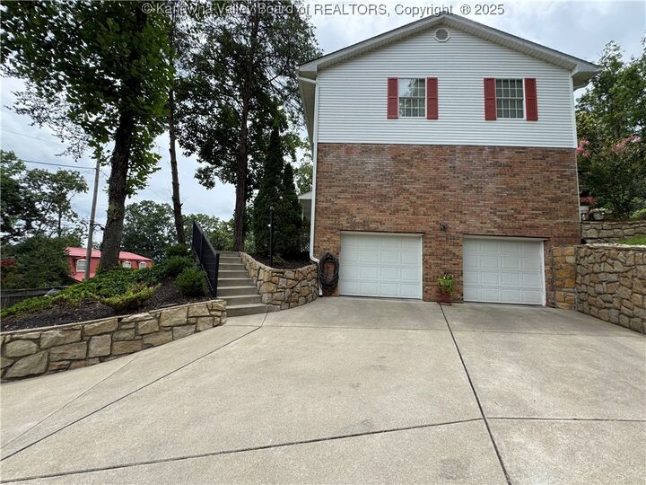 Property Photo:  5307 Front Royal Drive  WV 25313 