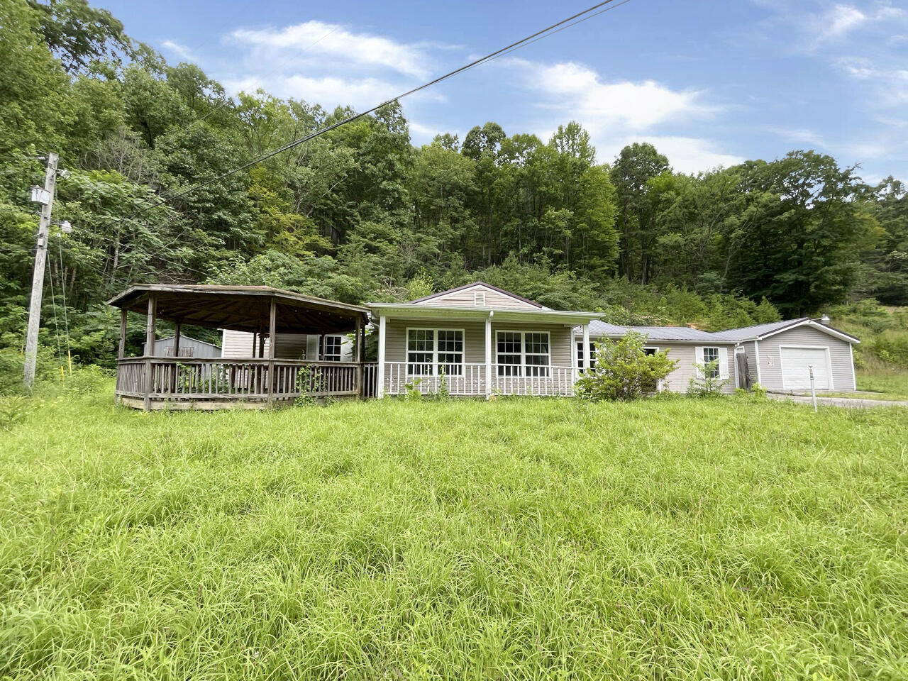 Property Photo: 93 Bradfordtown Spur KY 40977