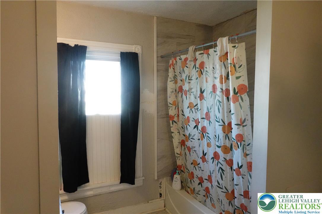 Property Photo: 222 N Front Street PA 18102
