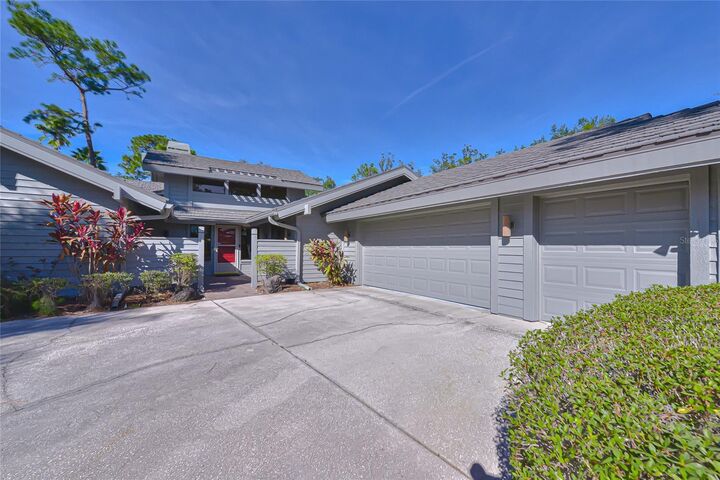 Property Photo:  5355 Cobblestone Court  FL 33543 