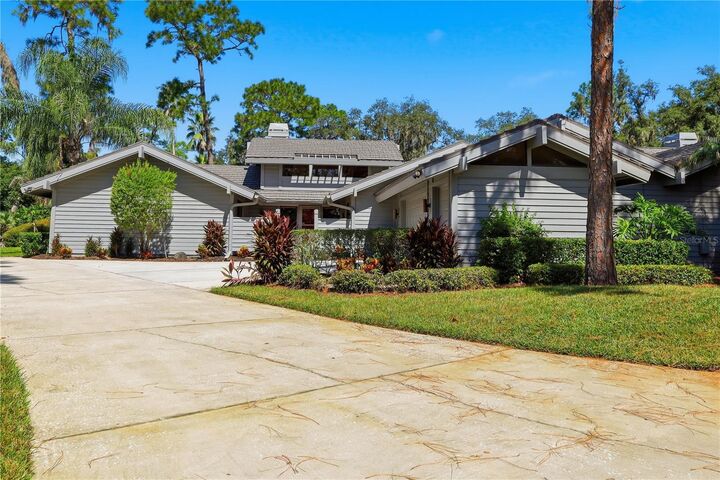 Property Photo: 5355 Cobblestone Court FL 33543