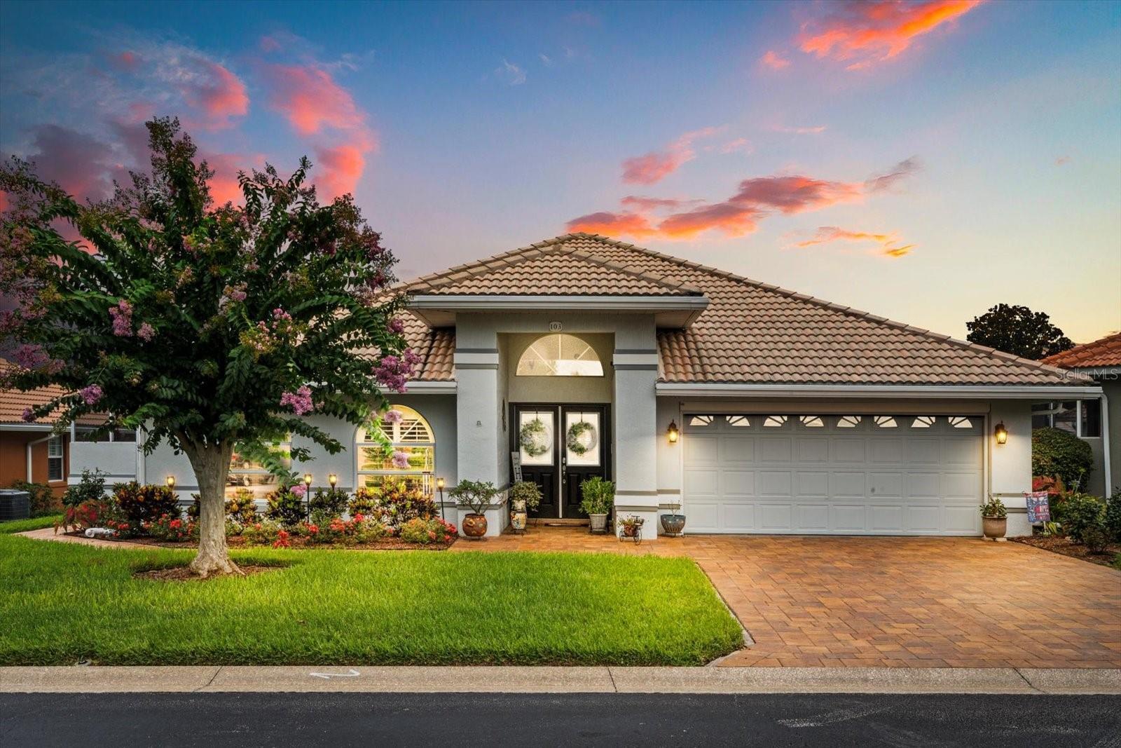 Property Photo: 103 Harbor Way FL 33823