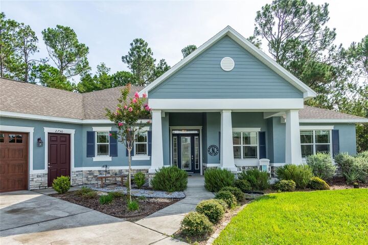 Property Photo:  27500 Elkwood Circle  FL 33544 