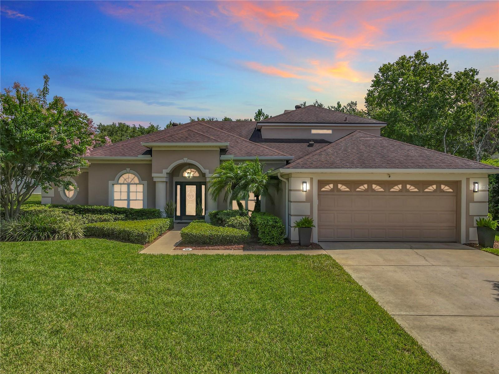 Property Photo: 10236 Windermere Chase Boulevard FL 34734