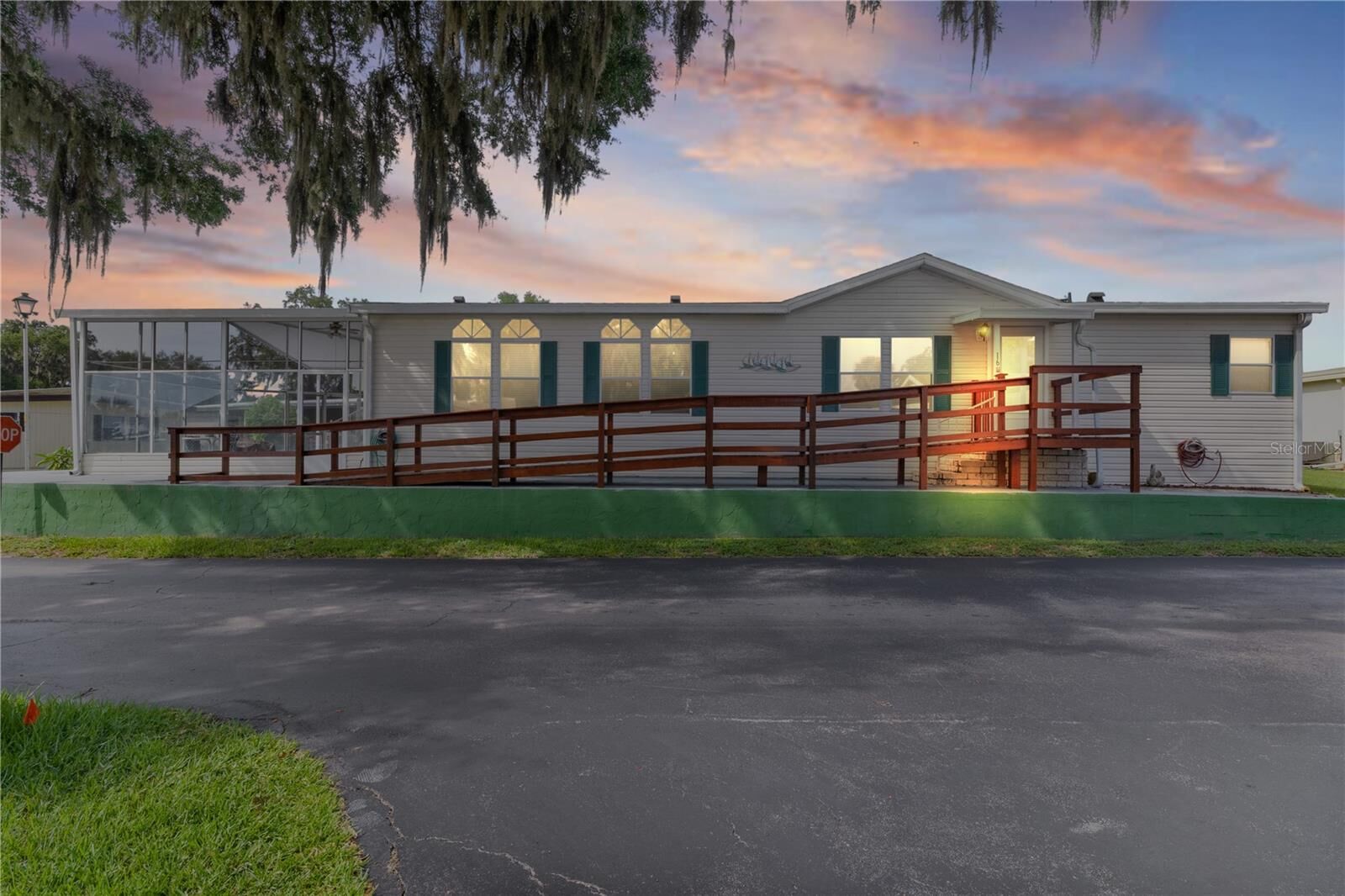 Property Photo:  16 Riverview Drive  FL 34731 