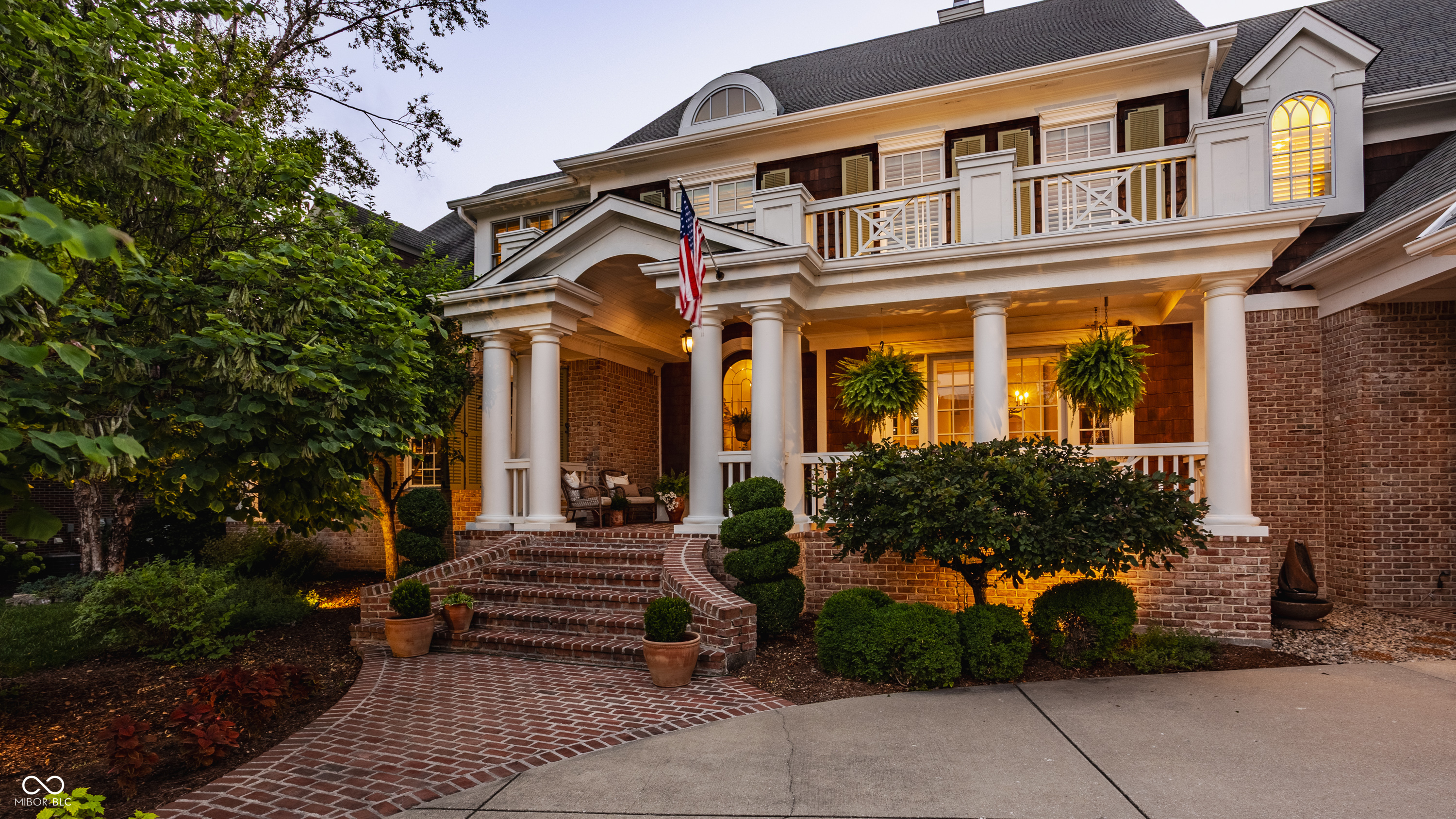 Property Photo: 10410 Charter Oaks IN 46032