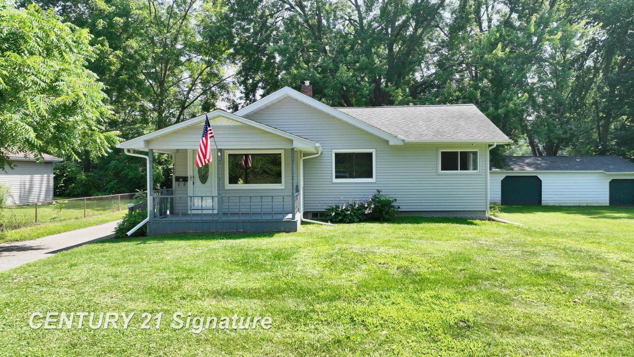 Property Photo:  460 Oak Street  MI 48458 