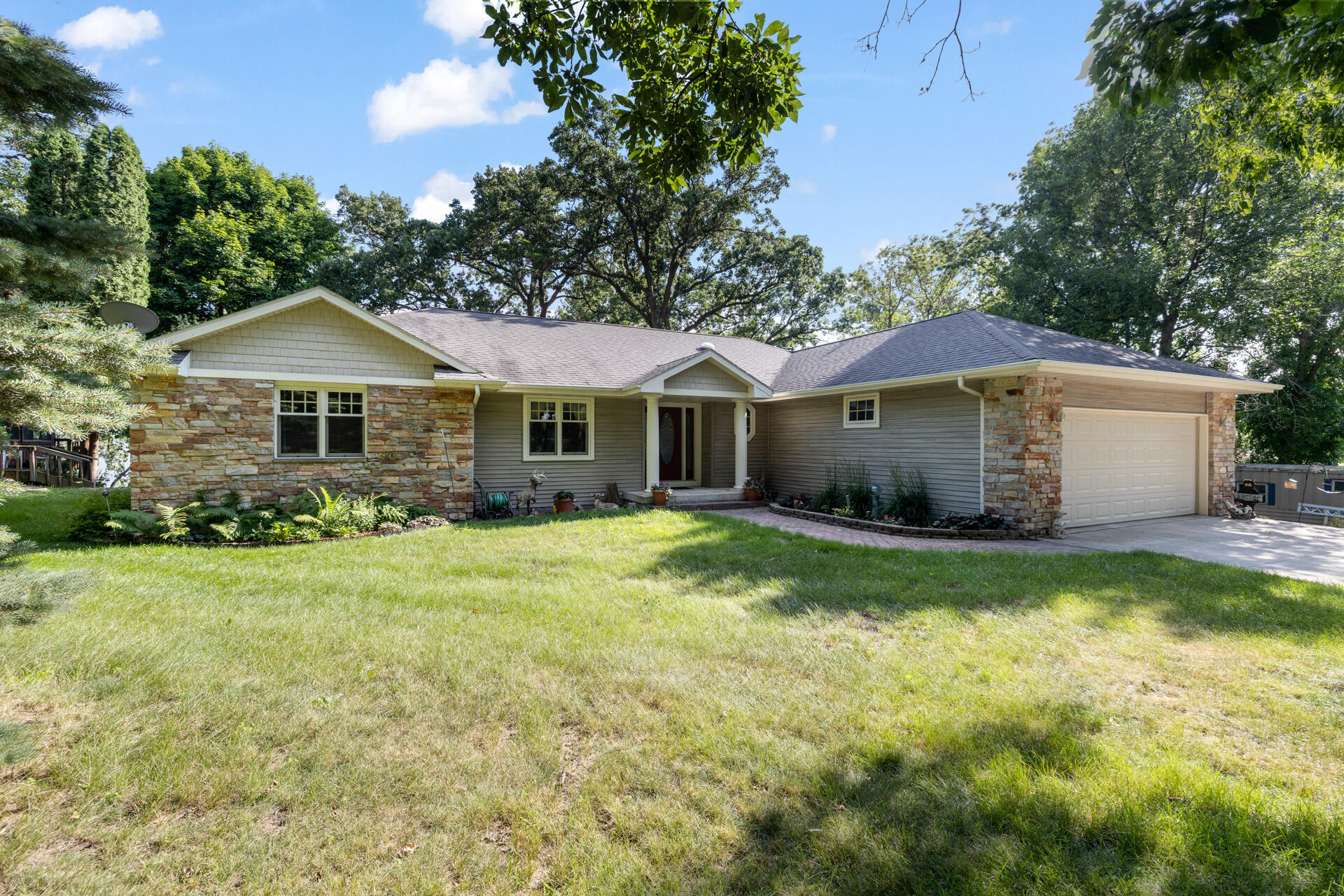 Property Photo: W10817 Blackhawk Trl WI 53933