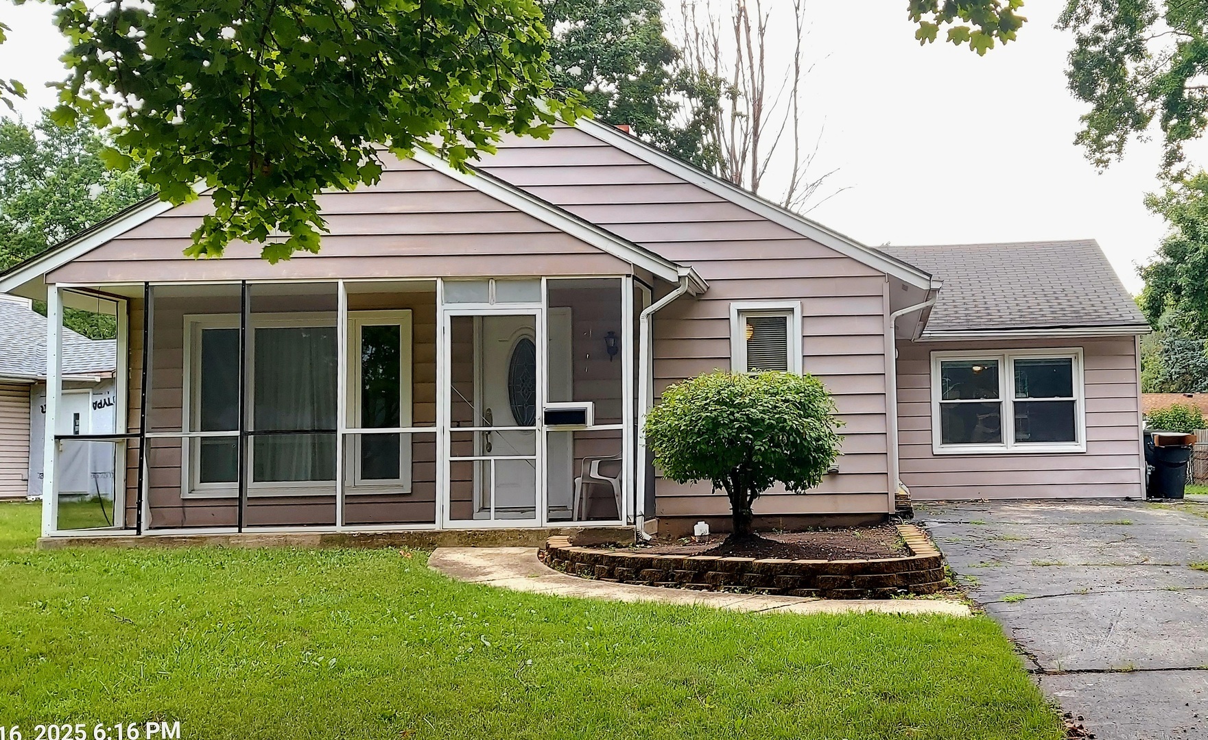 70 Eastfield Road  Montgomery IL 60538 photo
