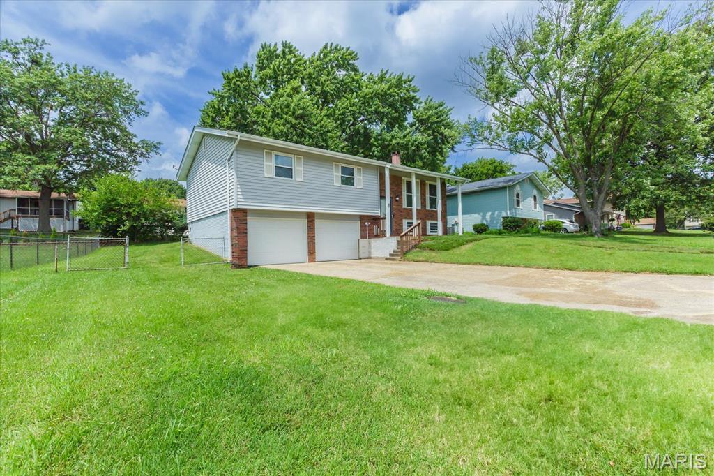 Property Photo: 8 Wisteria Way MO 63376