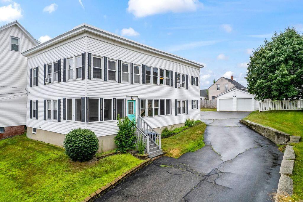Property Photo:  99 Hill Street  ME 04005 