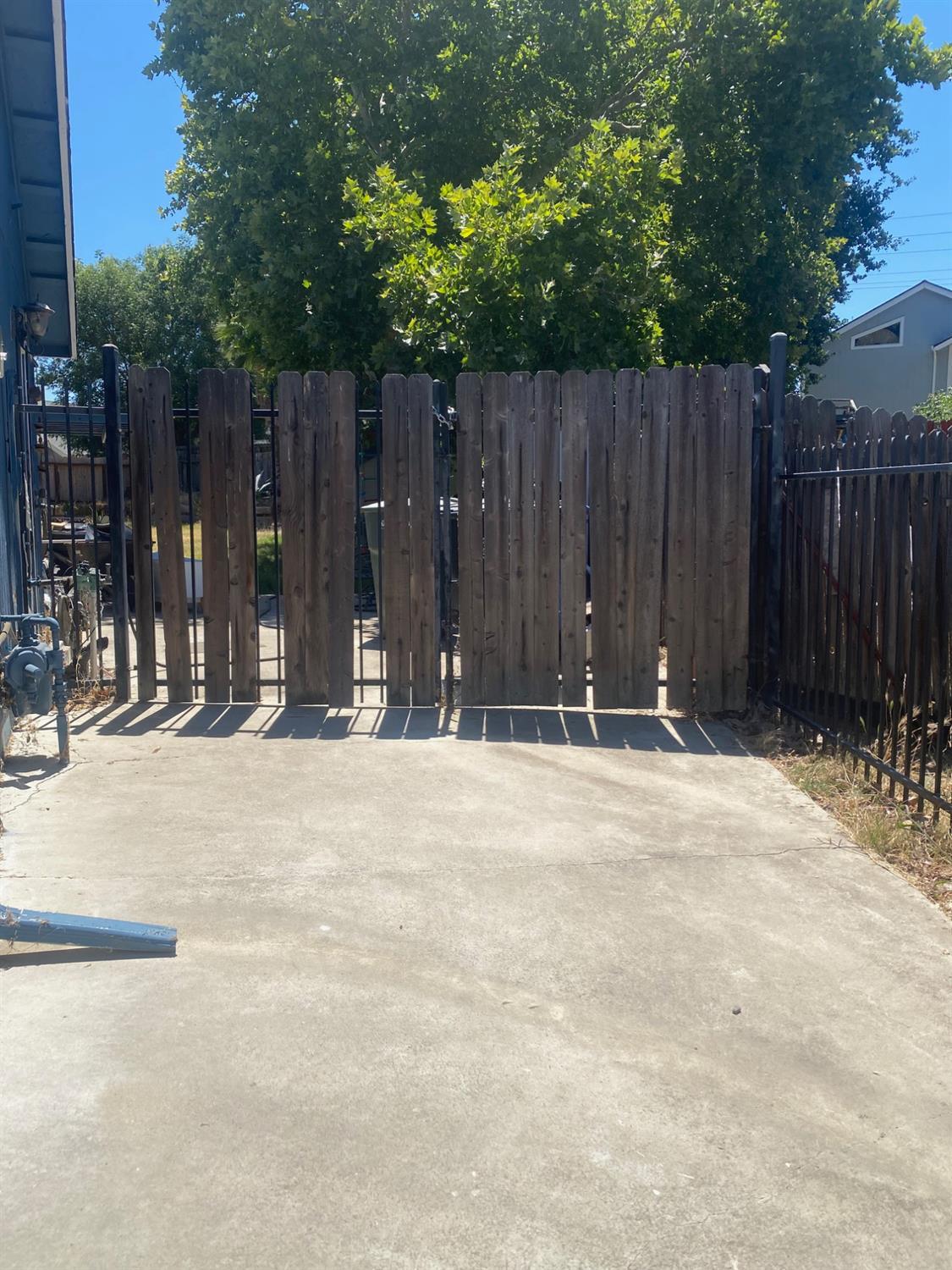 Property Photo:  1028 Andy Circle  CA 95838 