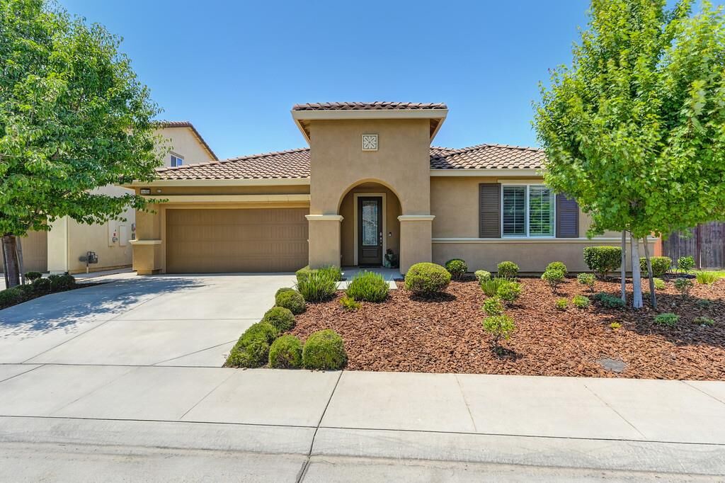 Property Photo:  10309 Tempo Way  CA 95757 