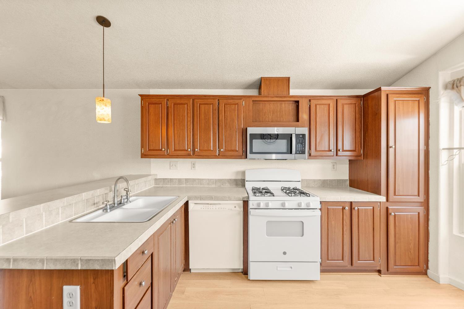 Property Photo:  6213 Stagecoach Dr  CA 95842 