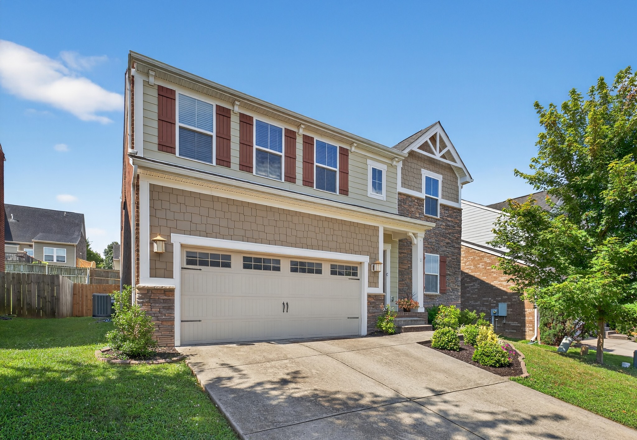 Property Photo: 7536 Oakledge Dr TN 37027