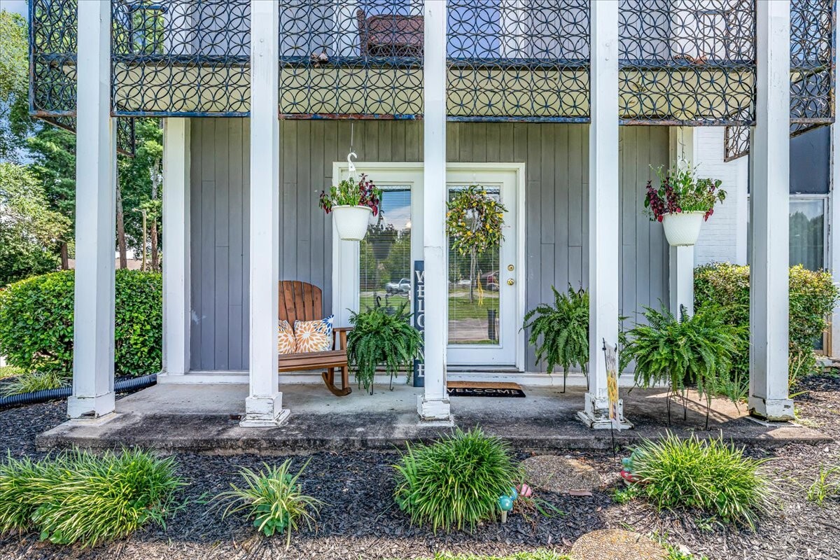 Property Photo:  1302 Doctor Martin Luther King Jr B 1  TN 37130 