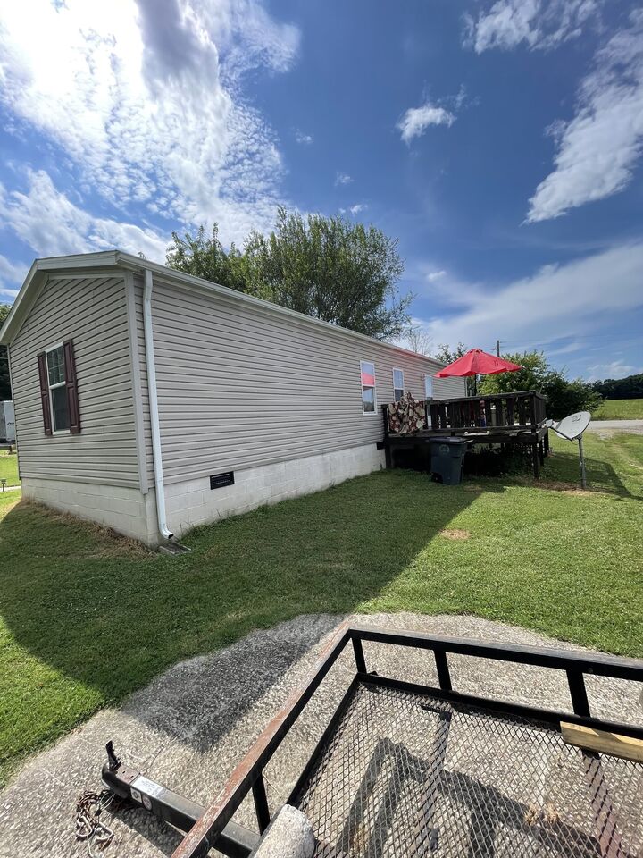 Property Photo: 500 Akersville Rd TN 37083