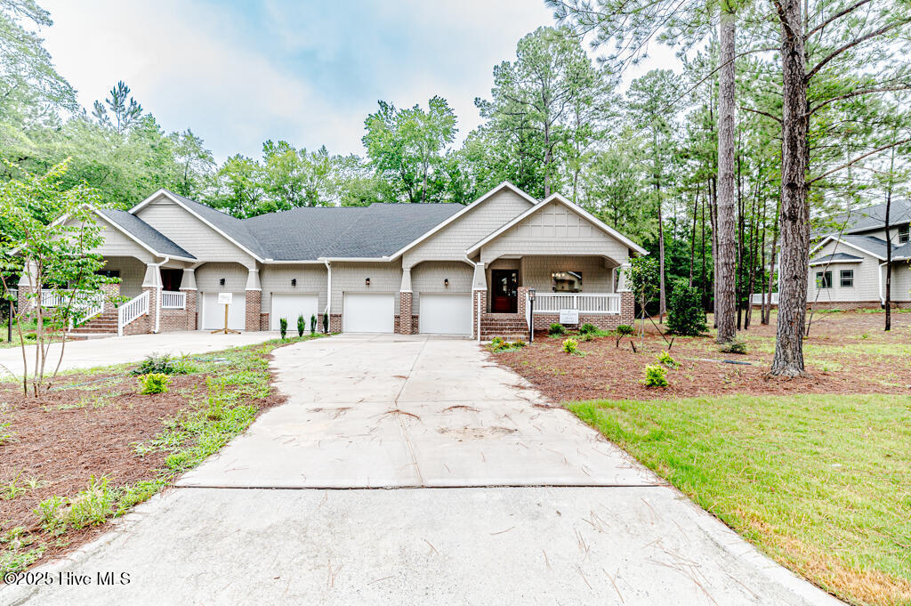 Property Photo: 111 Lamplighter Village Drive NC 28374