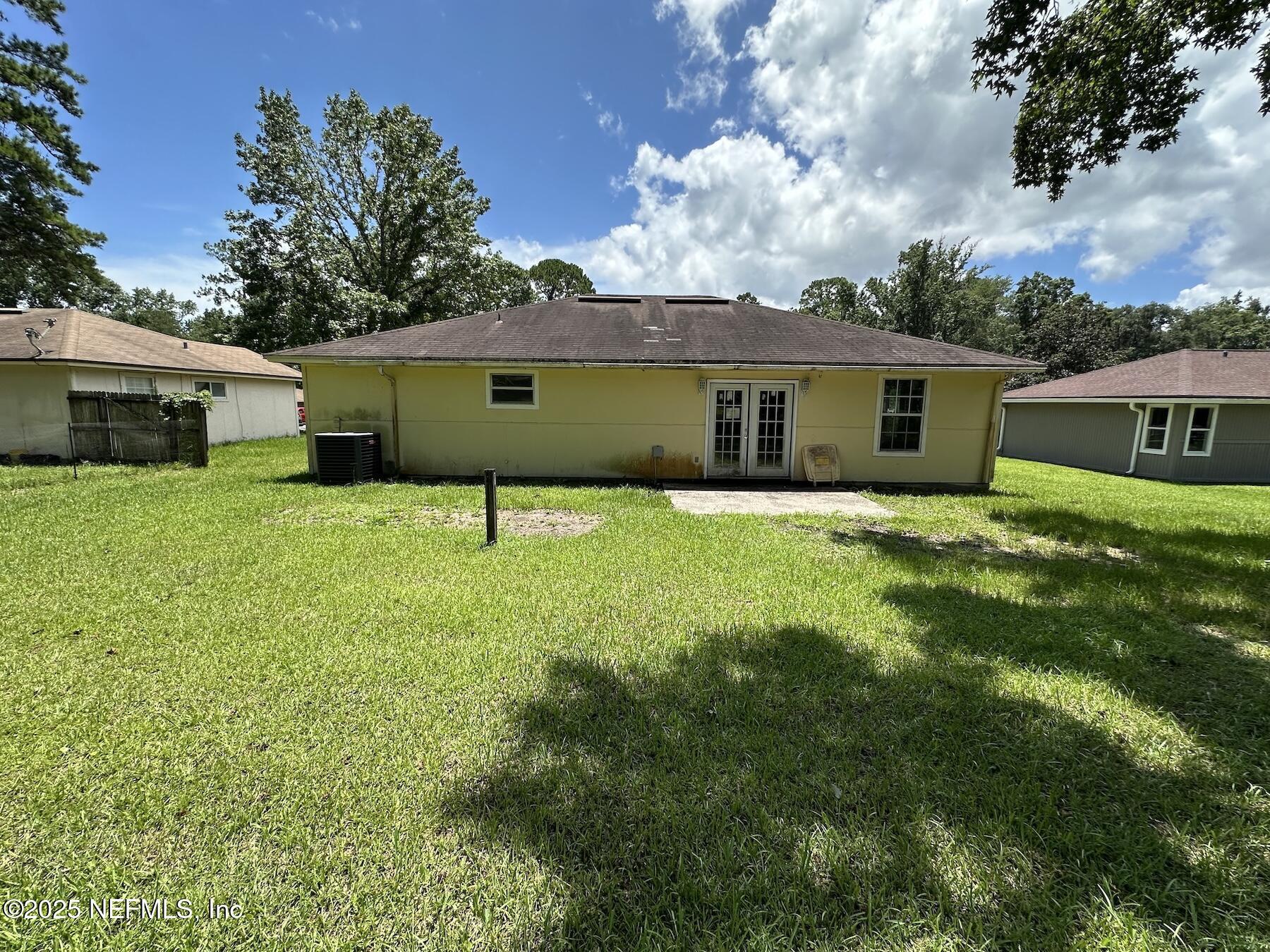 Property Photo: 9039 Berens Street FL 32210