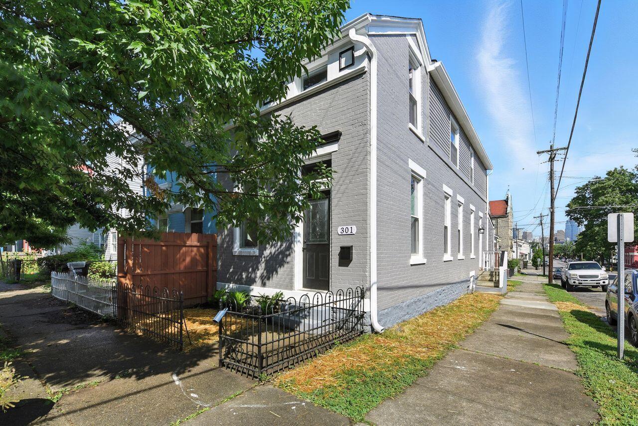 Property Photo:  301 Lindsey Street  KY 41071 