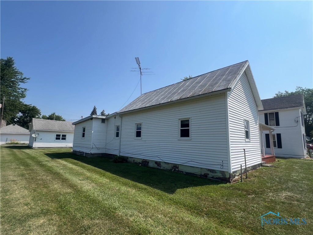 Property Photo: 318 Belmont Street OH 45872