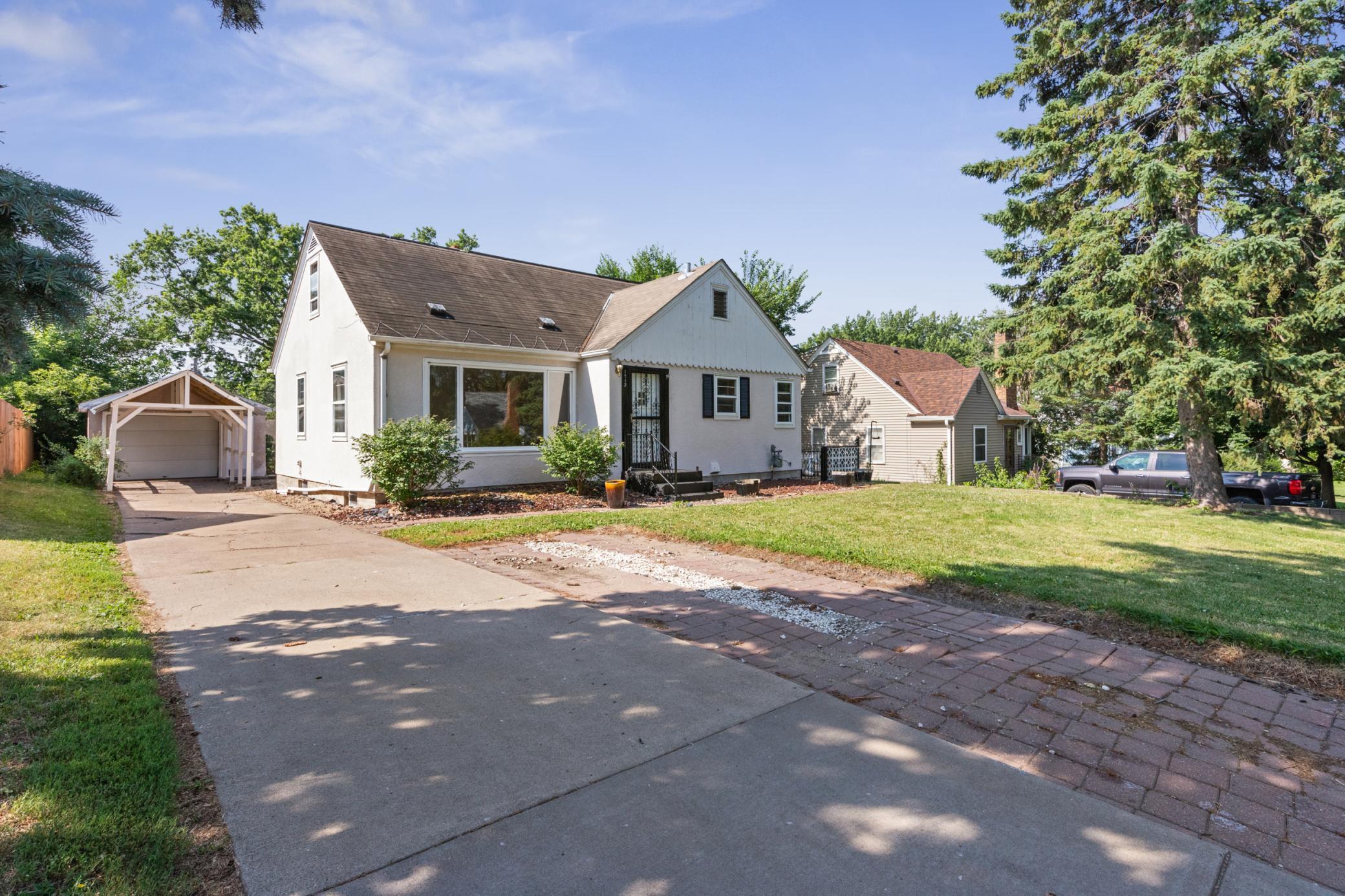 Property Photo:  1212 Lealand Road E  MN 55109 