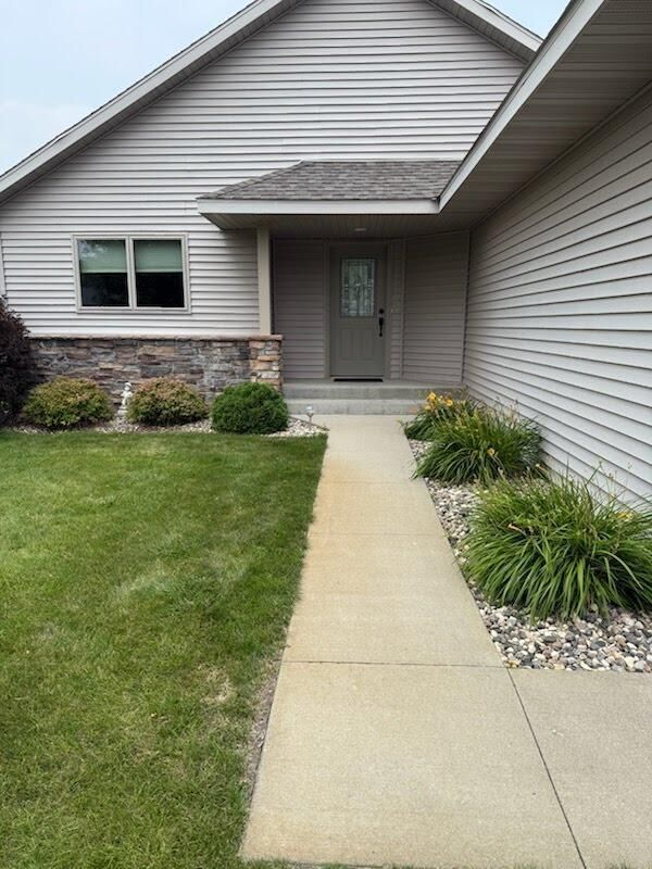 Property Photo:  2578 Cherry Lane Court NE  MN 56308 