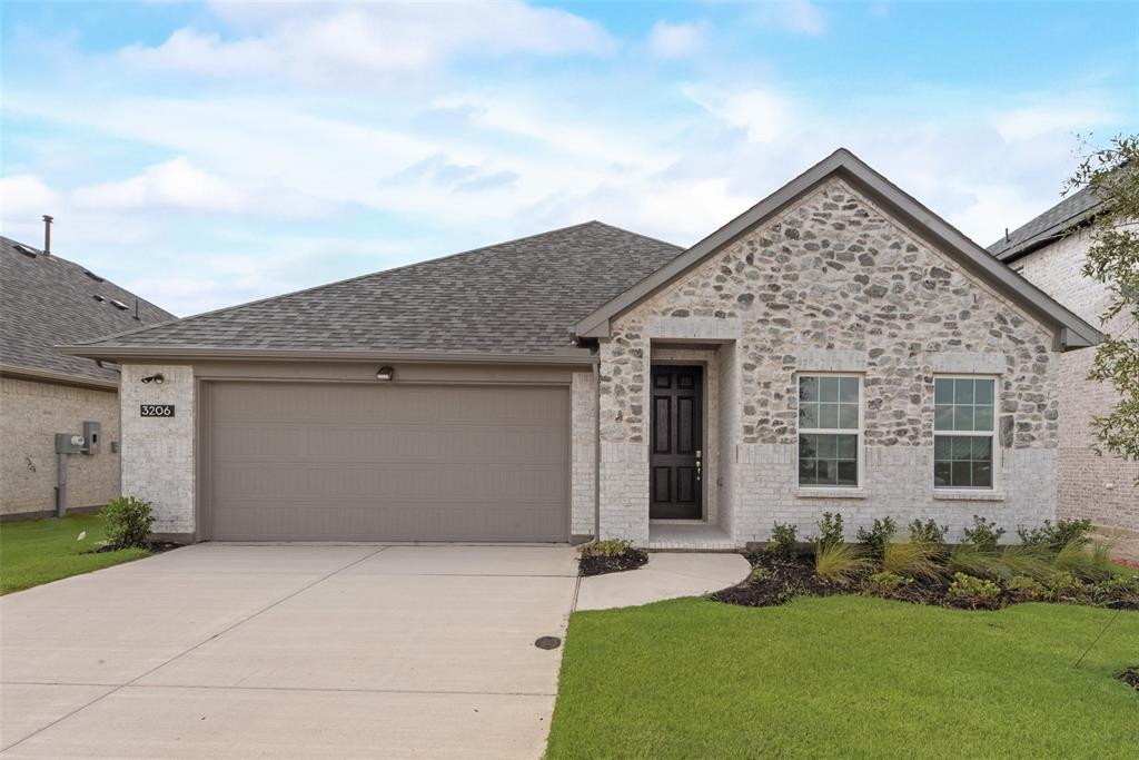 Property Photo: 3206 Ferrero Lane TX 75407