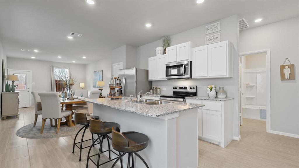Property Photo: 3116 Pecan Farm Lane TX 76140