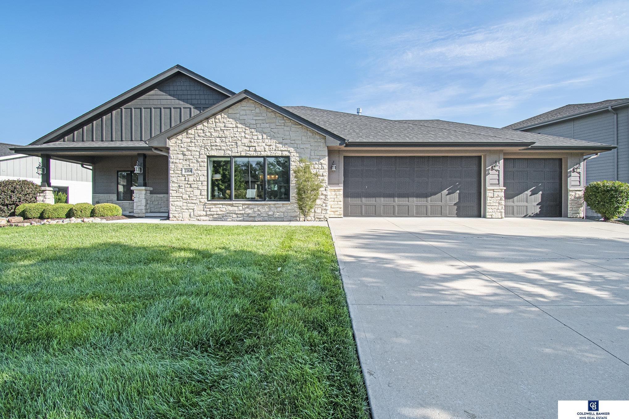 Property Photo:  2364 S 218th Avenue  NE 68022 